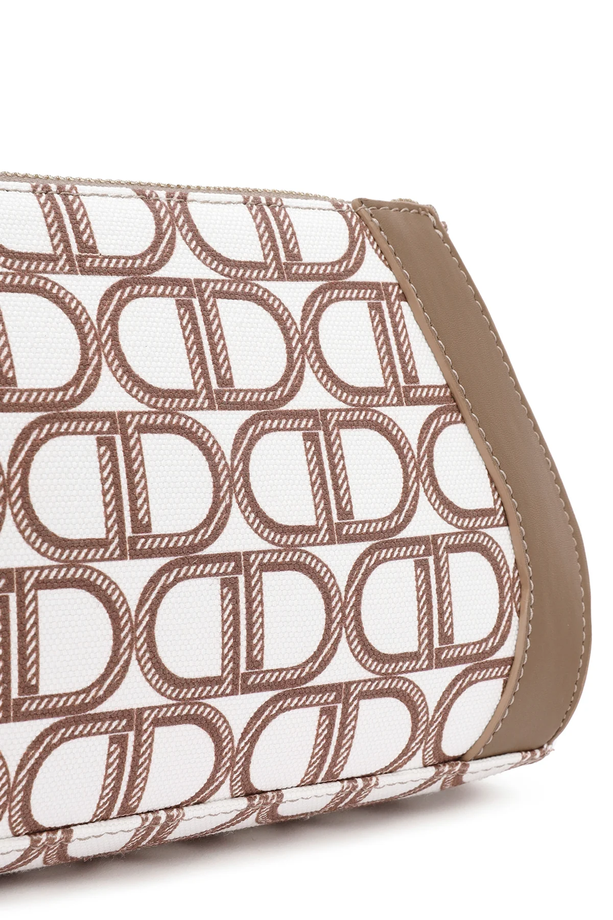 Kadın Bej Uzun Askılı Kumaş Monogram Desenli Portföy Çanta - Image 11