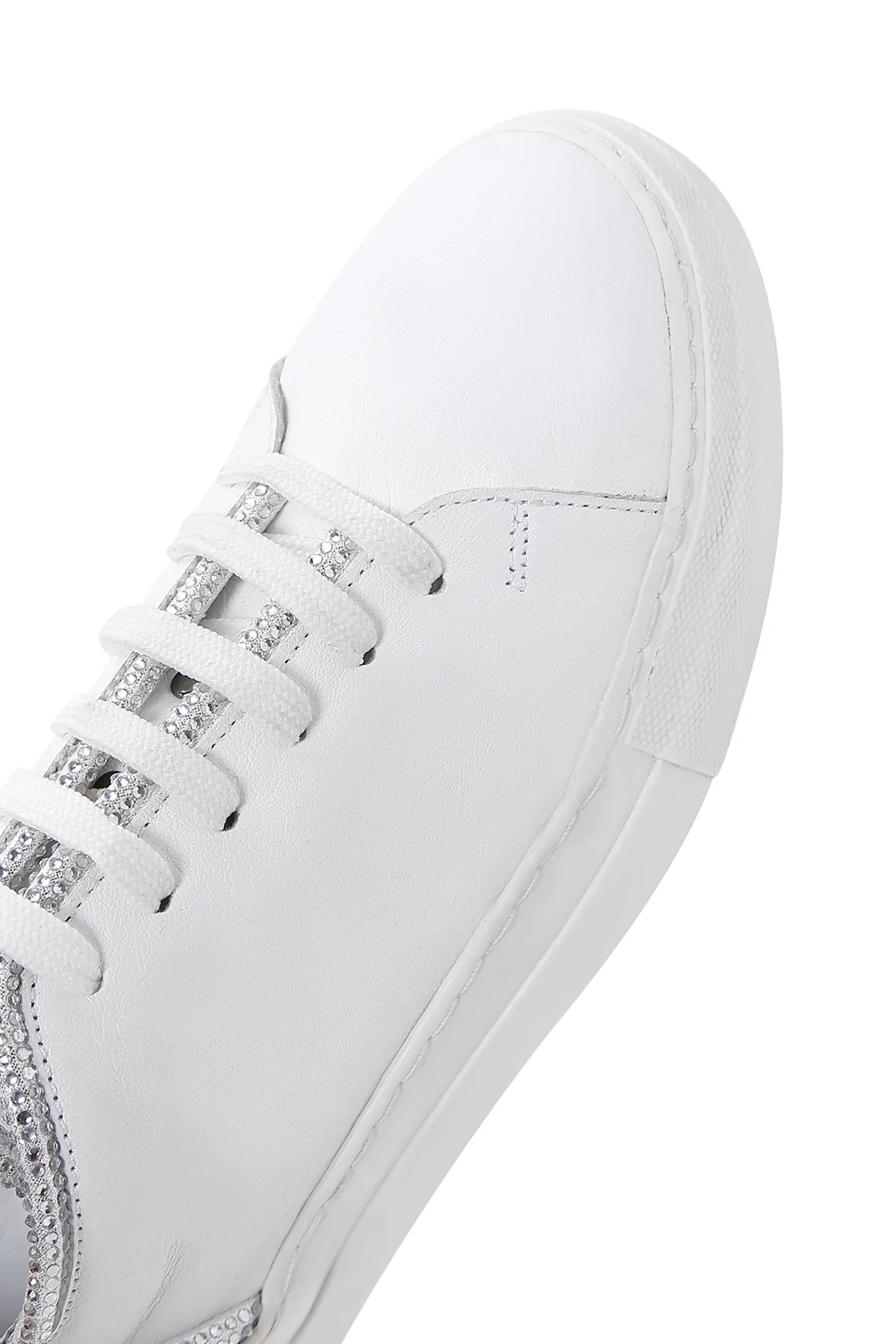 Kadın Beyaz Bağcıklı Deri Sneaker - Image 7