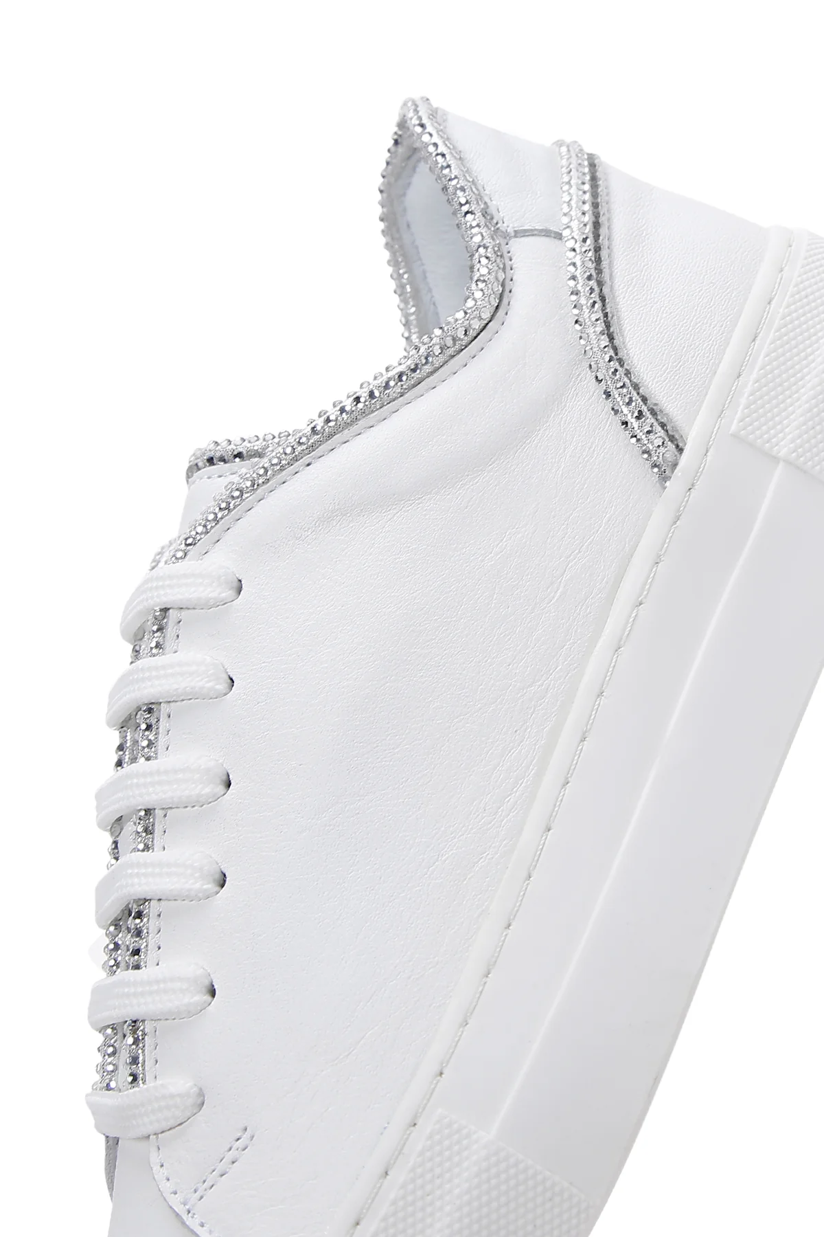 Kadın Beyaz Bağcıklı Deri Sneaker - Image 9