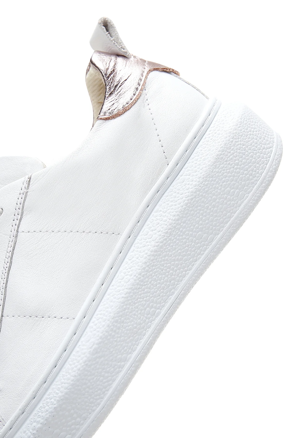 Kadın Beyaz Bağcıklı Deri Sneaker - Image 7