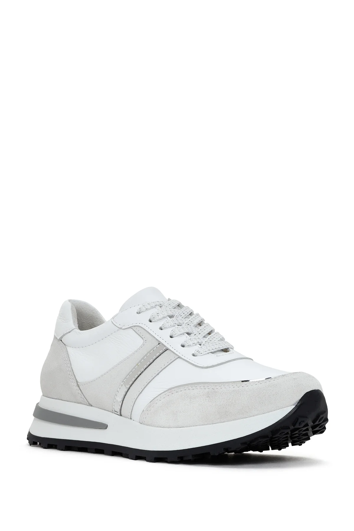 Kadın Beyaz Bağcıklı Deri Sneaker - Image 6