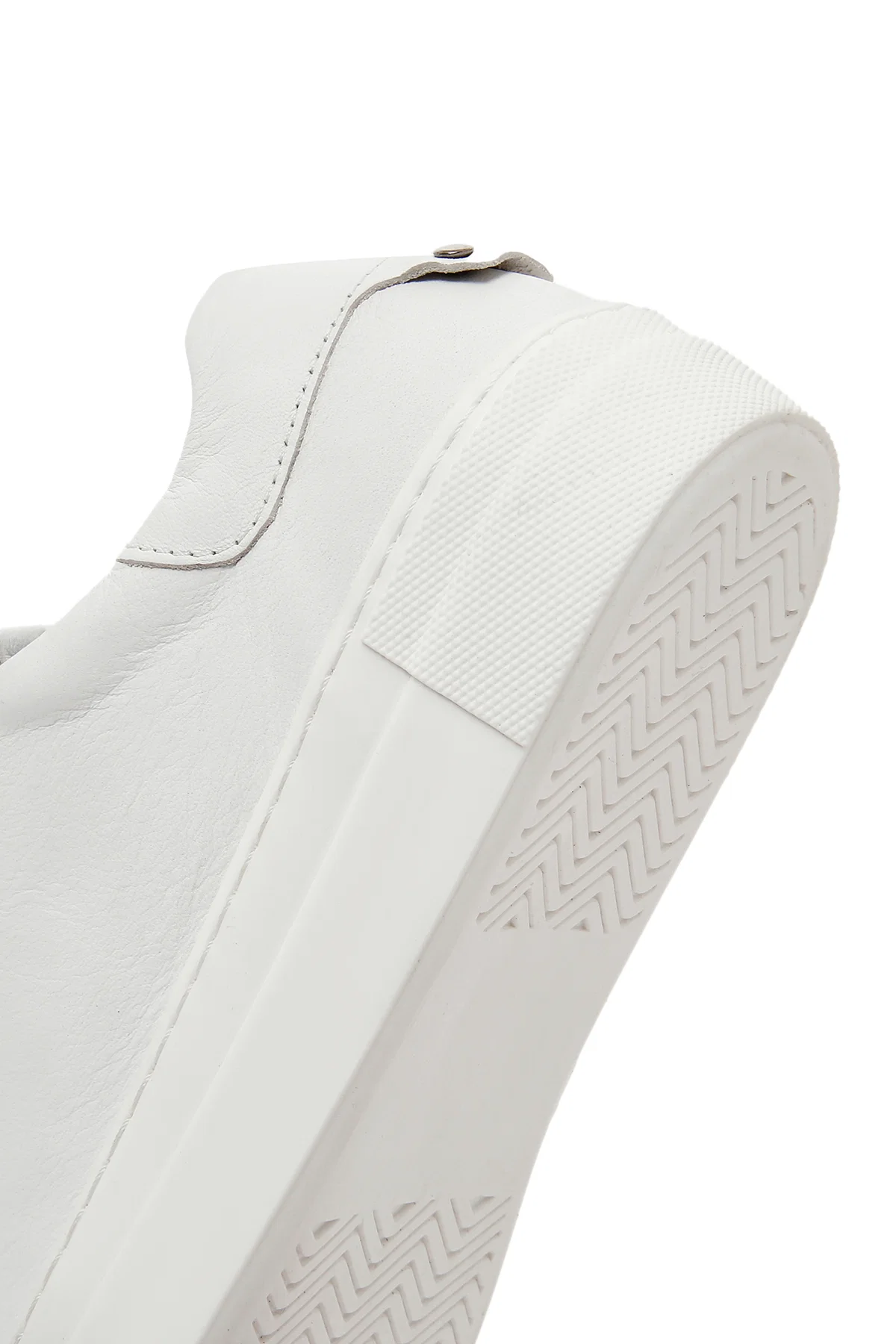 Kadın Beyaz Bağcıklı Deri Sneaker - Image 8
