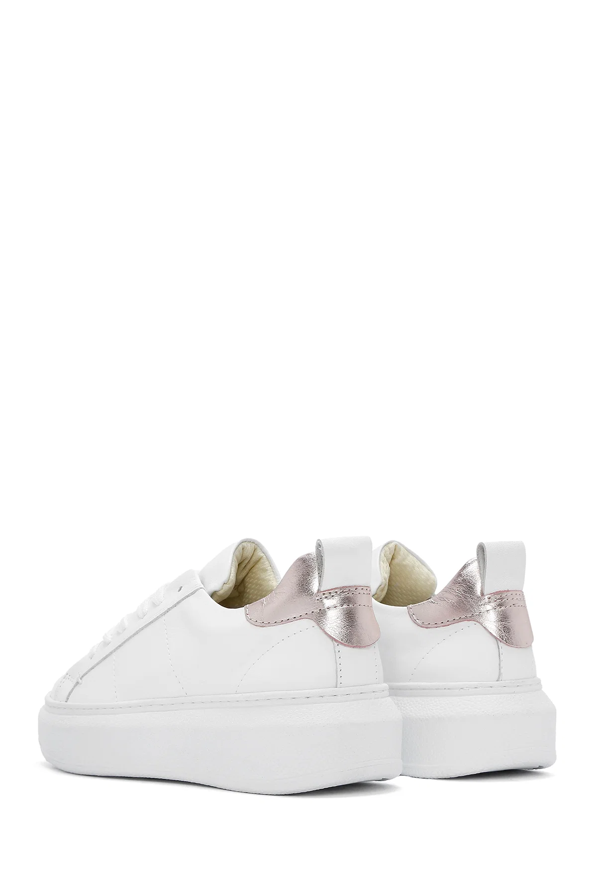 Kadın Beyaz Bağcıklı Deri Sneaker - Image 5