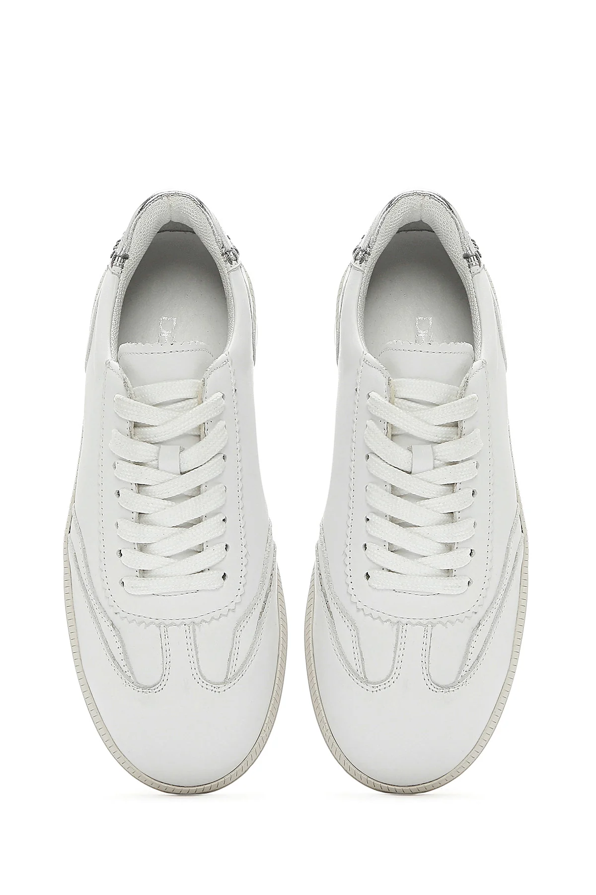 Kadın Beyaz Bağcıklı Deri Sneaker - Image 7