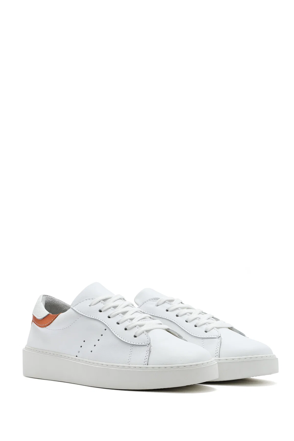 Kadın Beyaz Bağcıklı Deri Sneaker - Image 3