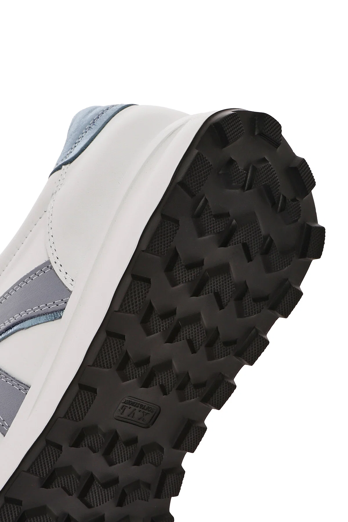 Kadın Beyaz Bağcıklı Deri Sneaker - Image 10