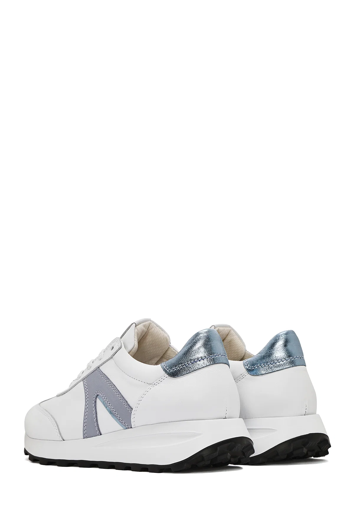 Kadın Beyaz Bağcıklı Deri Sneaker - Image 5