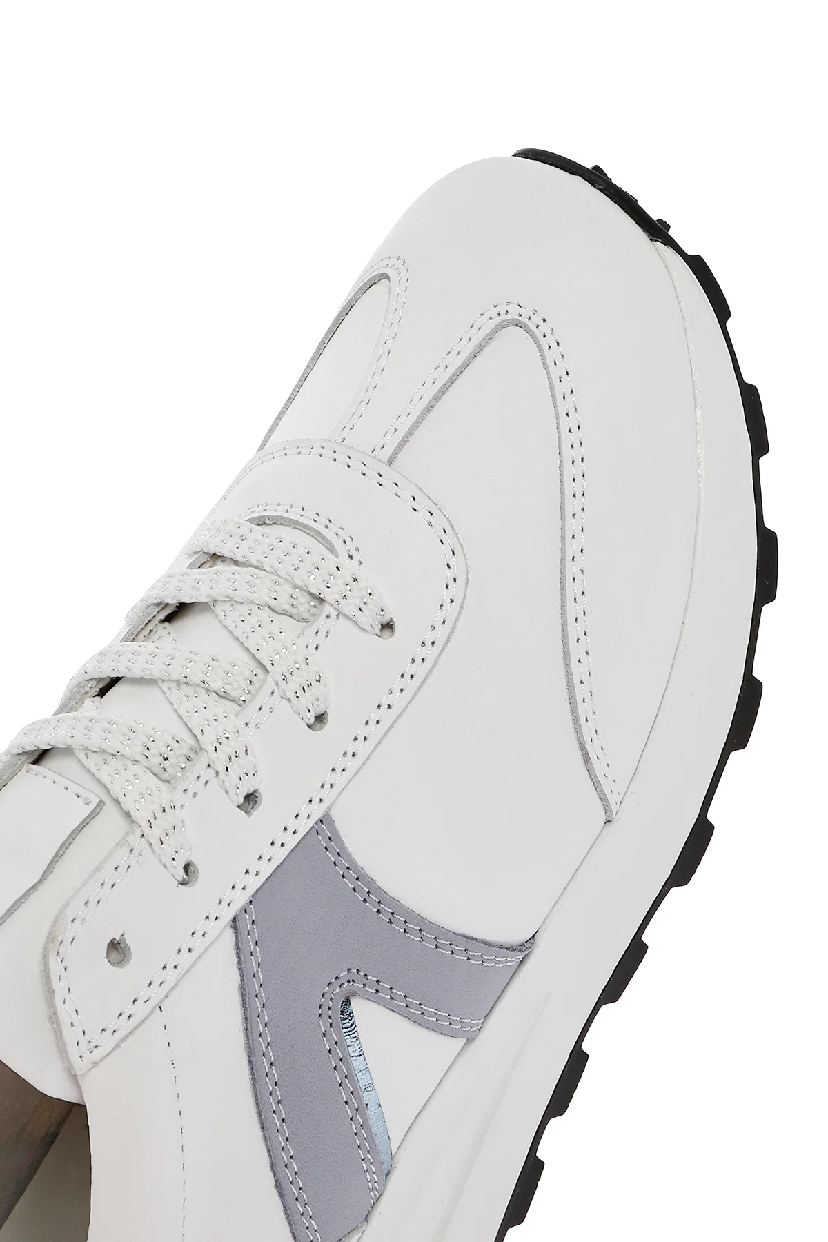 Kadın Beyaz Bağcıklı Deri Sneaker - Image 8