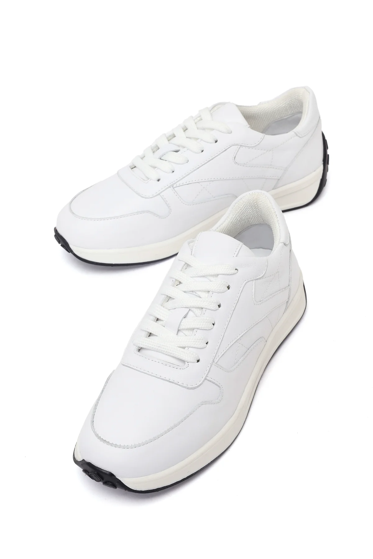 Kadın Beyaz Bağcıklı Deri Sneaker - Image 10