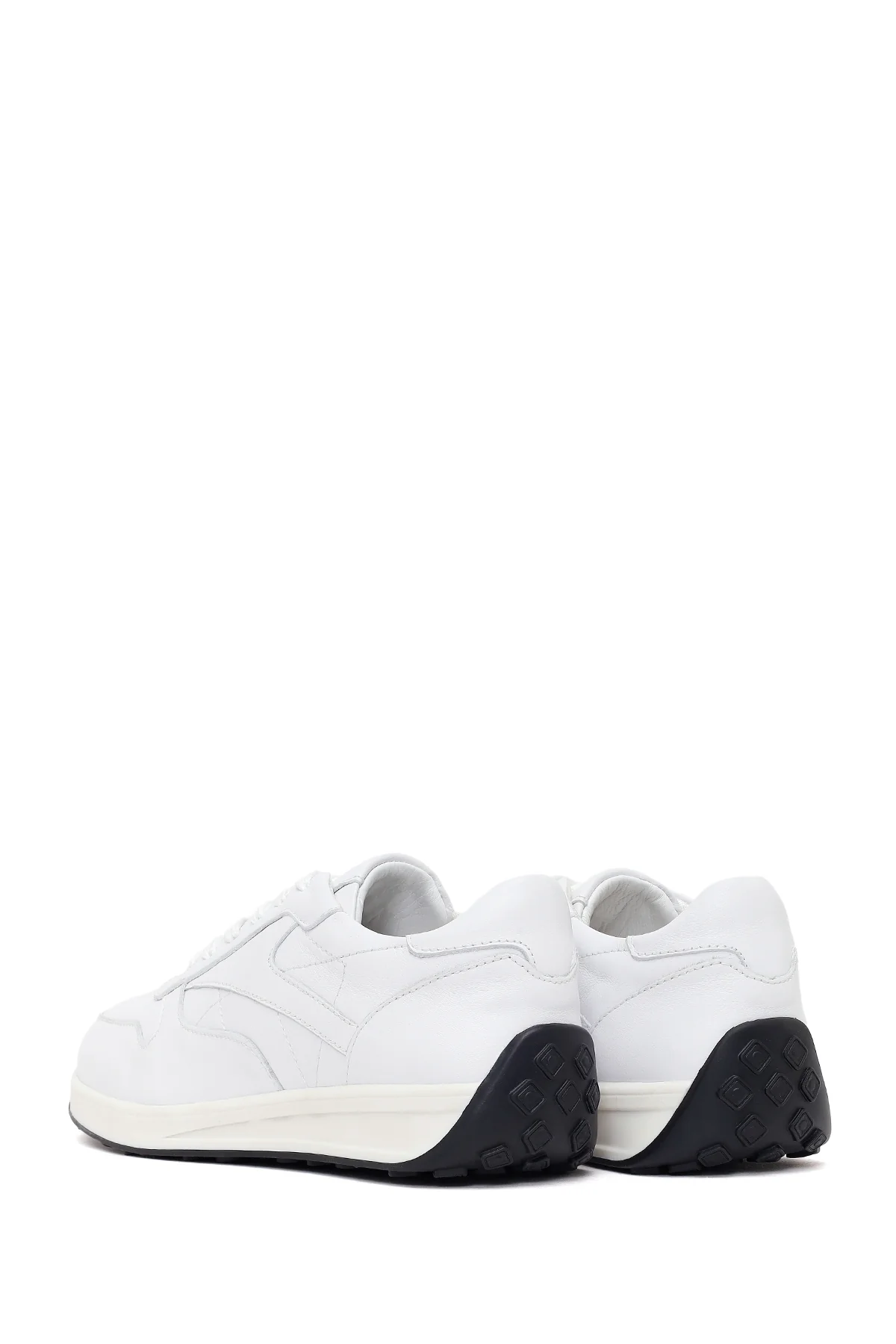 Kadın Beyaz Bağcıklı Deri Sneaker - Image 6