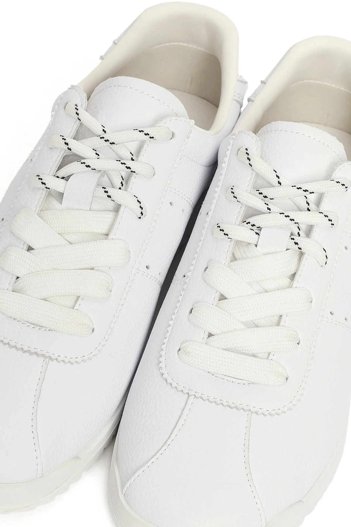 Kadın Beyaz Bağcıklı Deri Sneaker - Image 11