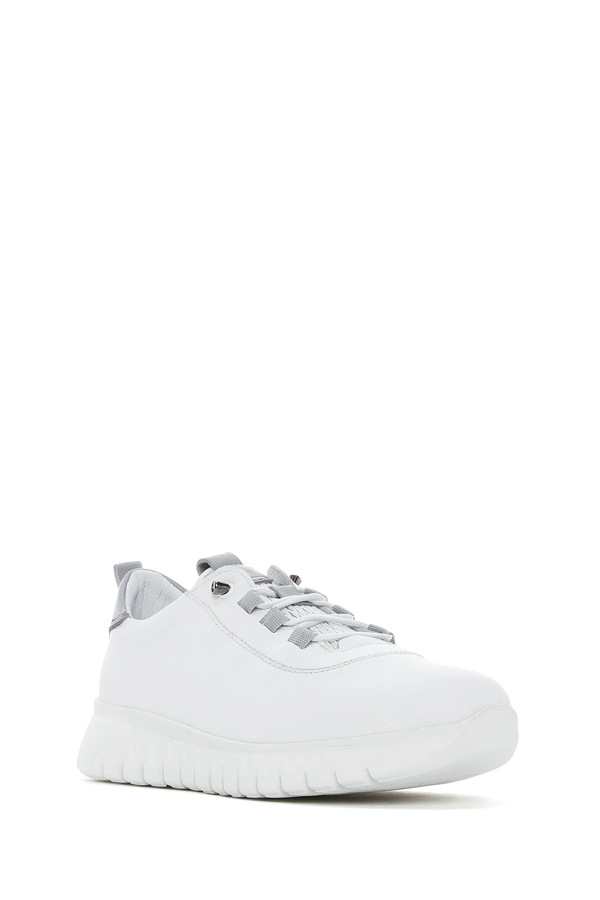 Kadın Beyaz Bağcıklı Deri Sneaker - Image 7