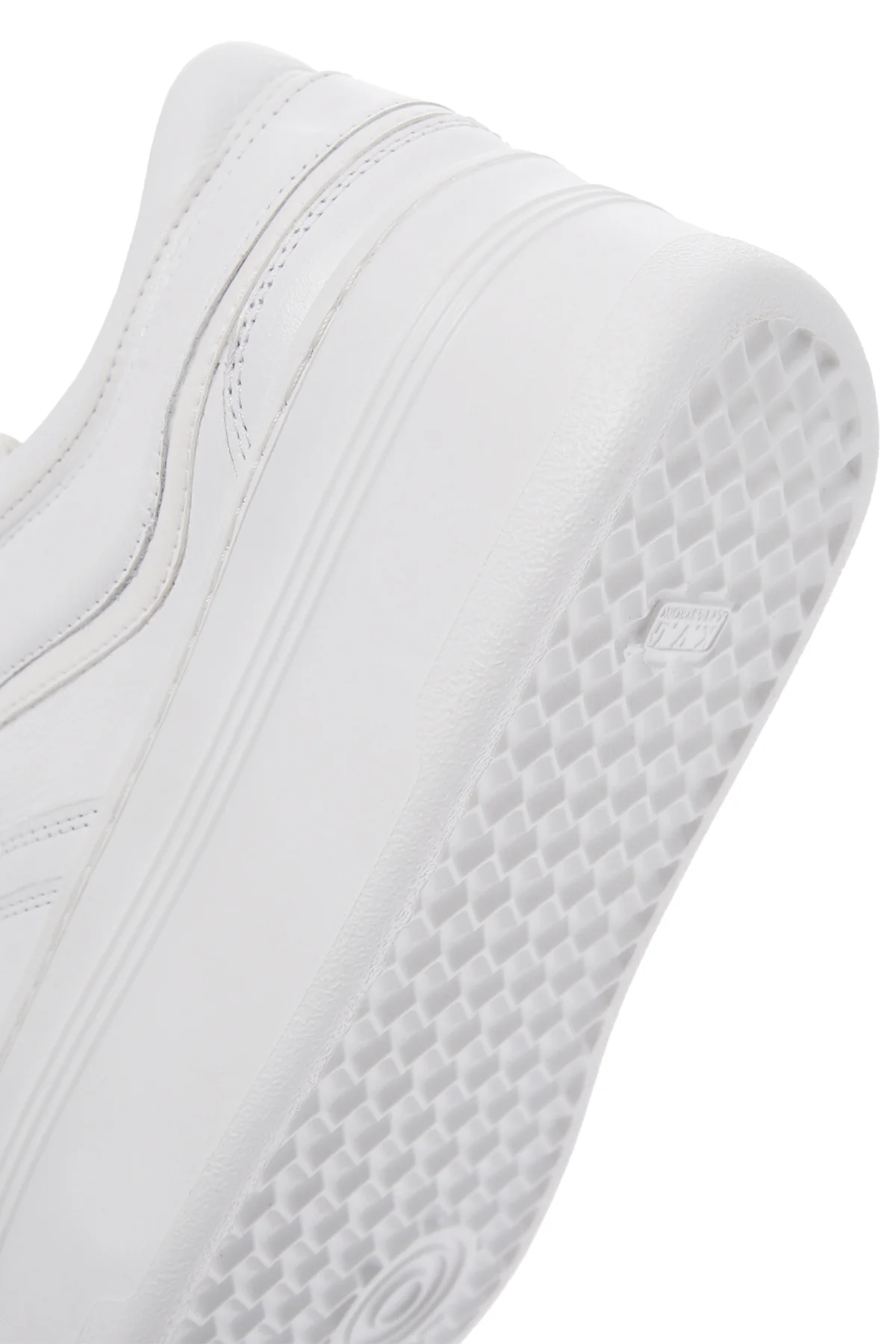 Kadın Beyaz Bağcıklı Kalın Tabanlı Deri Sneaker - Image 9