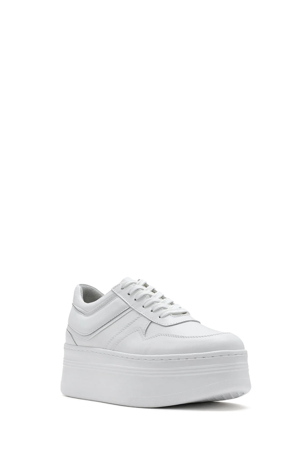 Kadın Beyaz Bağcıklı Kalın Tabanlı Deri Sneaker - Image 6