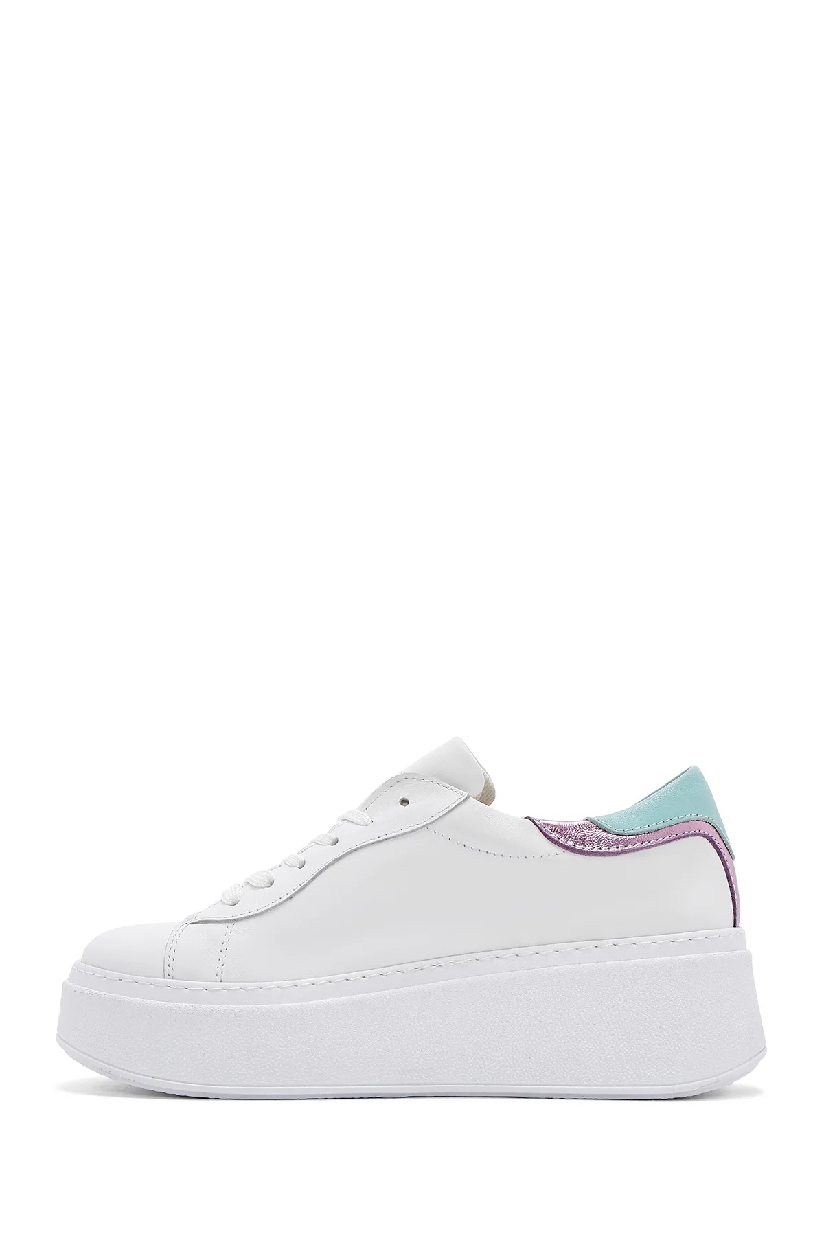 Kadın Beyaz Bağcıklı Kalın Tabanlı Deri Sneaker - Image 2