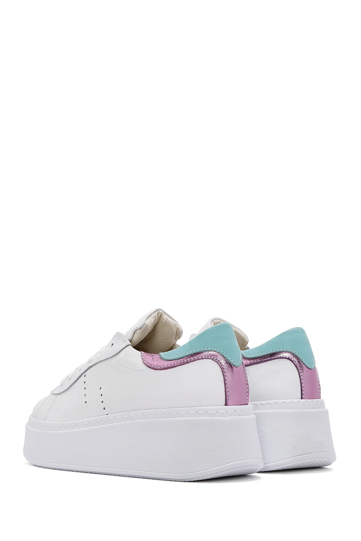 Kadın Beyaz Bağcıklı Kalın Tabanlı Deri Sneaker - Image 5