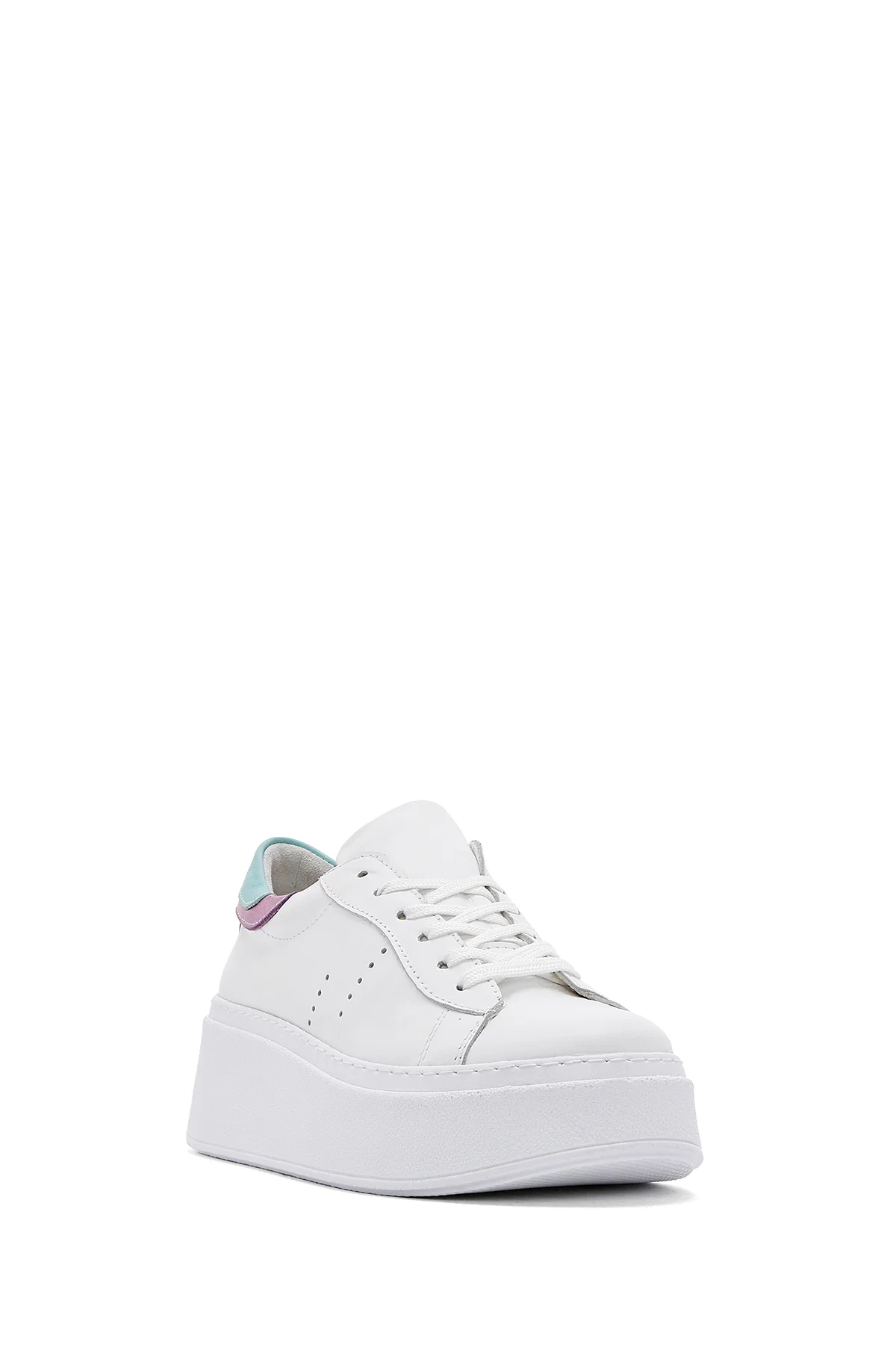 Kadın Beyaz Bağcıklı Kalın Tabanlı Deri Sneaker - Image 6