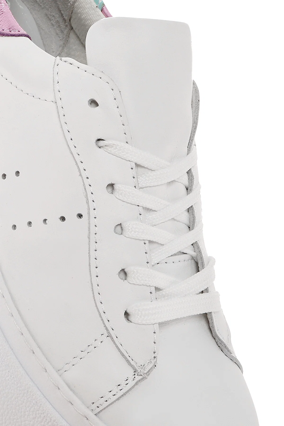Kadın Beyaz Bağcıklı Kalın Tabanlı Deri Sneaker - Image 8