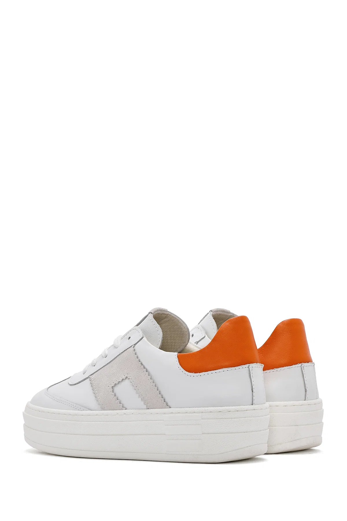 Kadın Beyaz Bağcıklı Kalın Tabanlı Deri Sneaker - Image 6
