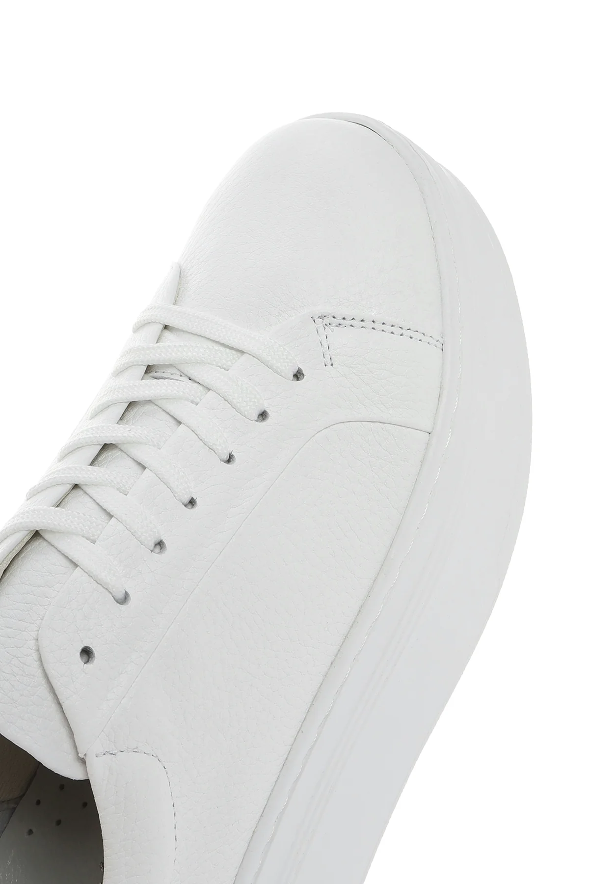 Kadın Beyaz Bağcıklı Kalın Tabanlı Deri Sneaker - Image 8