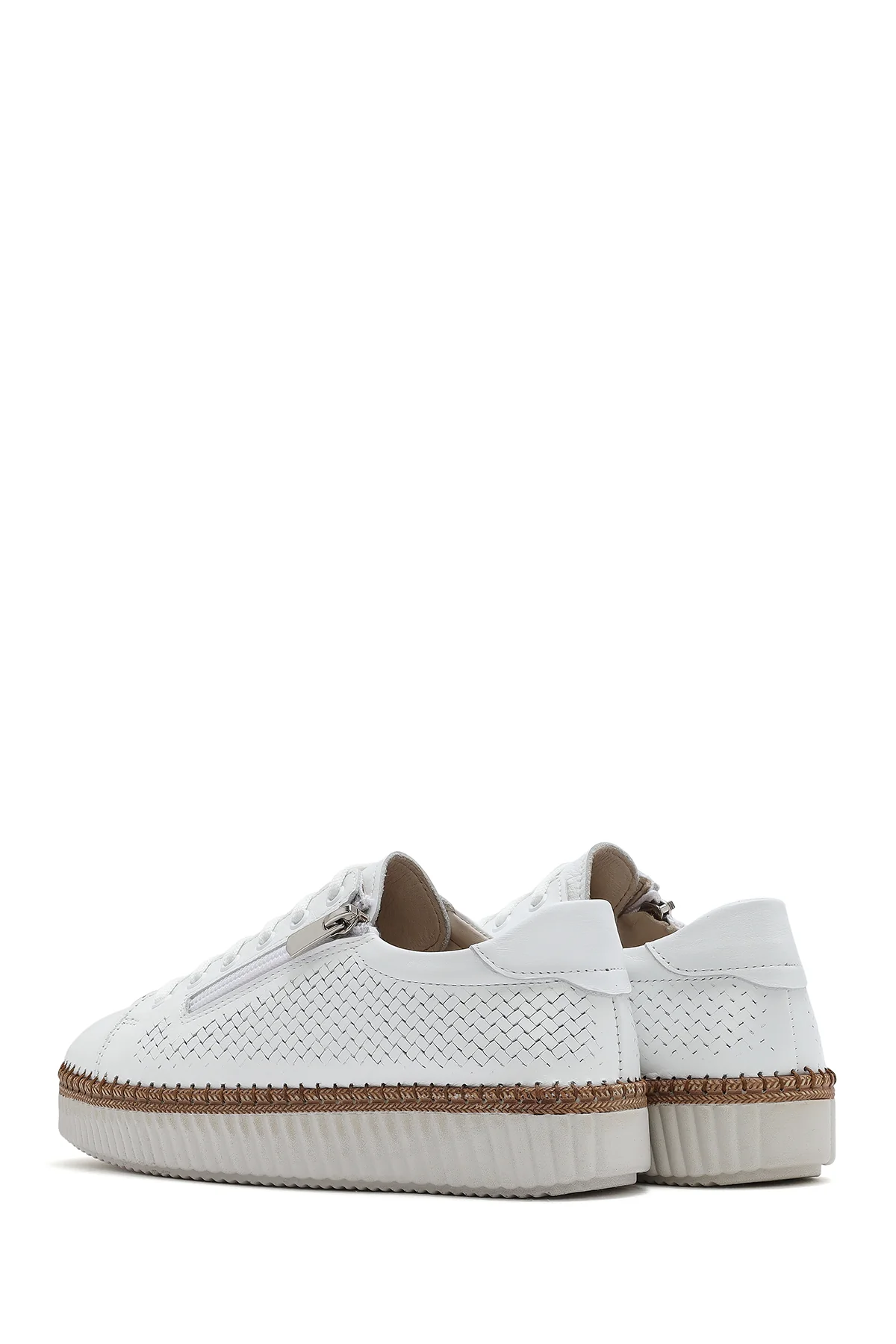 Kadın Beyaz Bağcıklı Kalın Tabanlı Deri Sneaker - Image 6