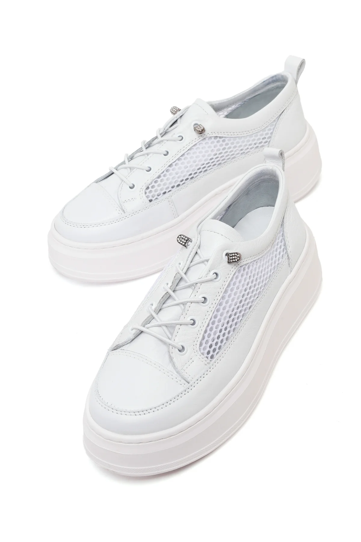 Kadın Beyaz Bağcıklı Kalın Tabanlı Deri Sneaker - Image 10