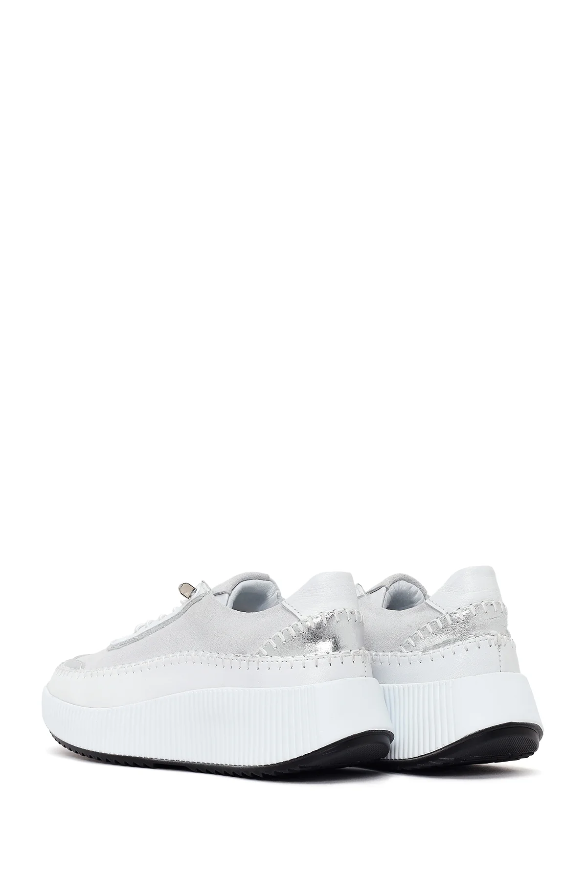 Kadın Beyaz Bağcıklı Kalın Tabanlı Deri Sneaker - Image 6