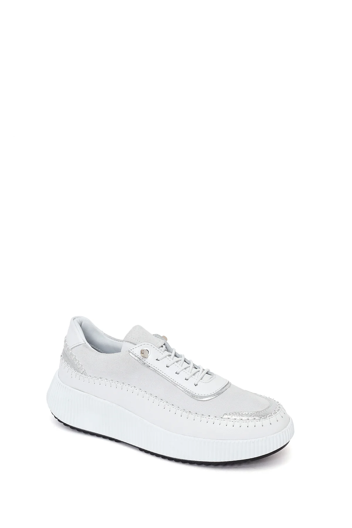 Kadın Beyaz Bağcıklı Kalın Tabanlı Deri Sneaker - Image 7