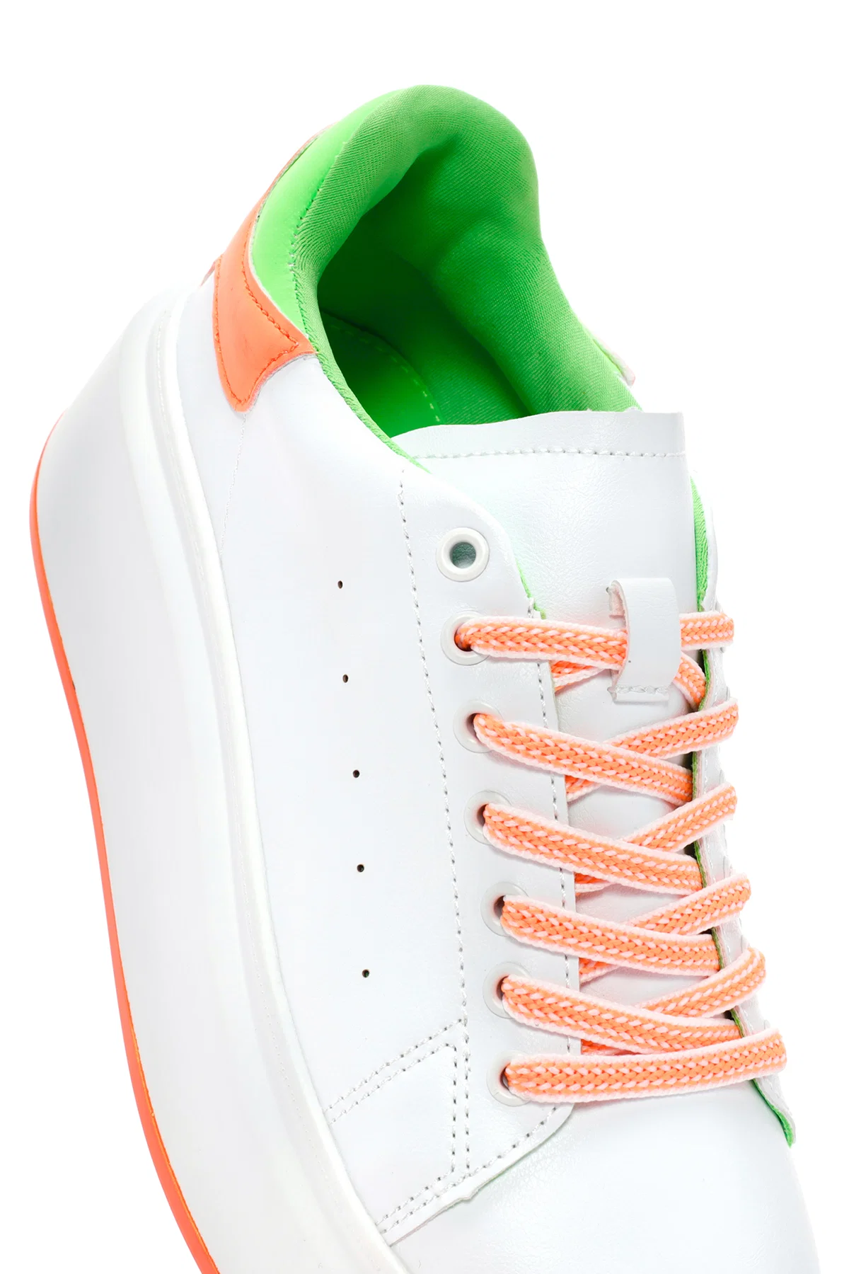 Kadın Beyaz Bağcıklı Kalın Tabanlı Sneaker - Image 10