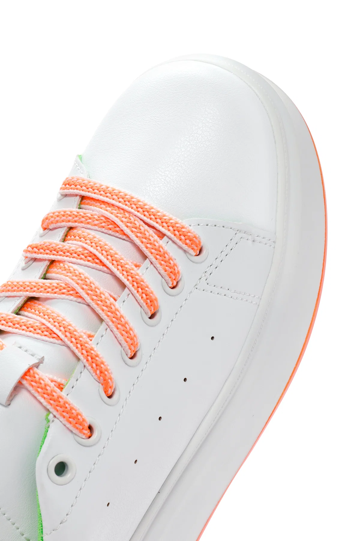 Kadın Beyaz Bağcıklı Kalın Tabanlı Sneaker - Image 11