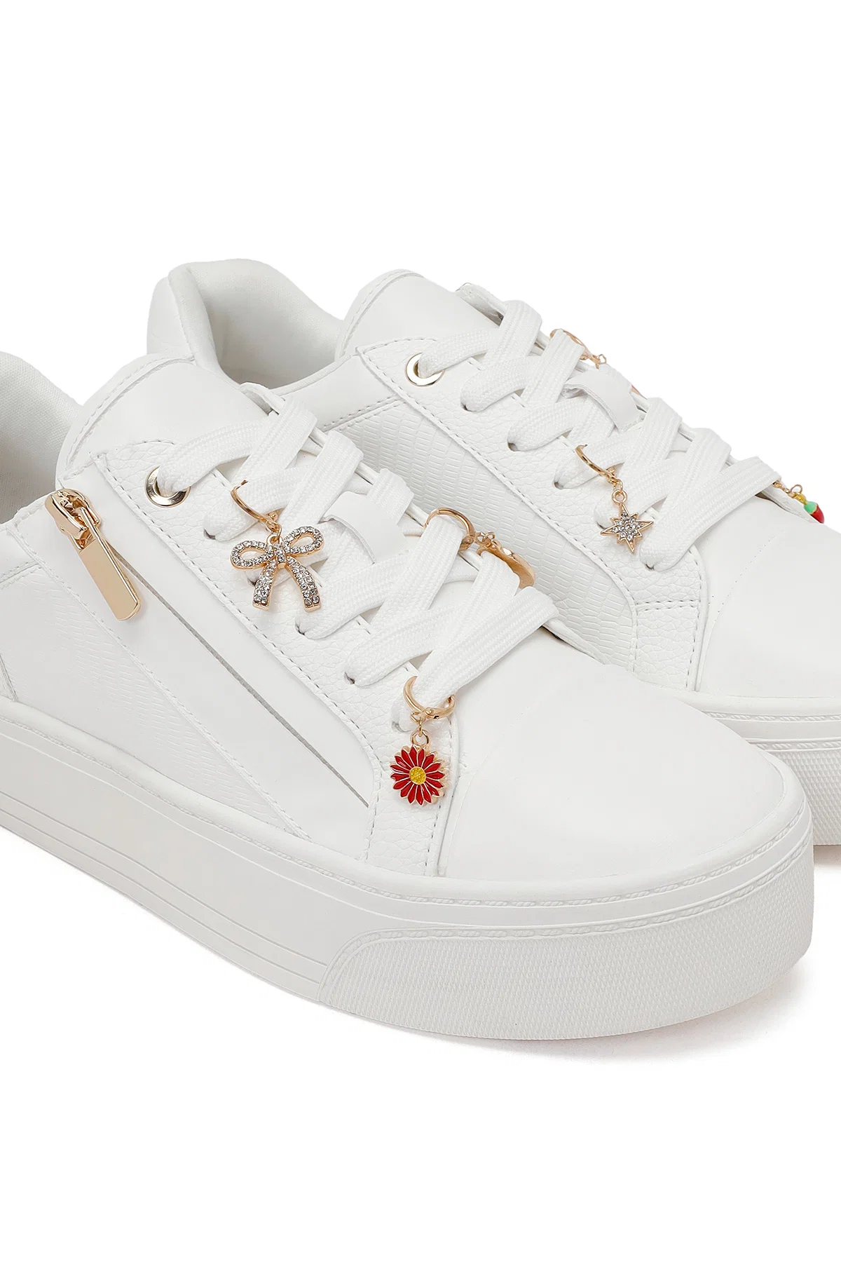Kadın Beyaz Bağcıklı Kalın Tabanlı Sneaker - Image 11