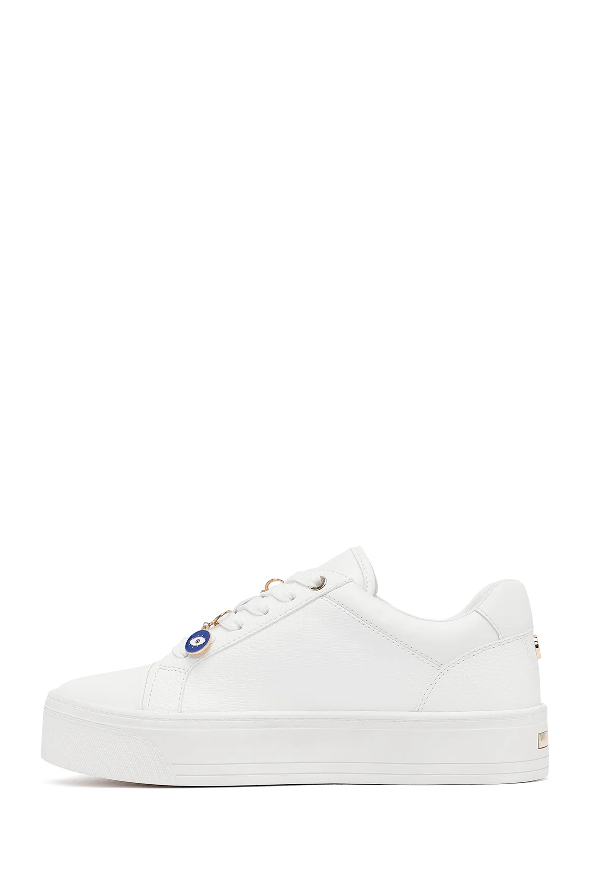 Kadın Beyaz Bağcıklı Kalın Tabanlı Sneaker - Image 4