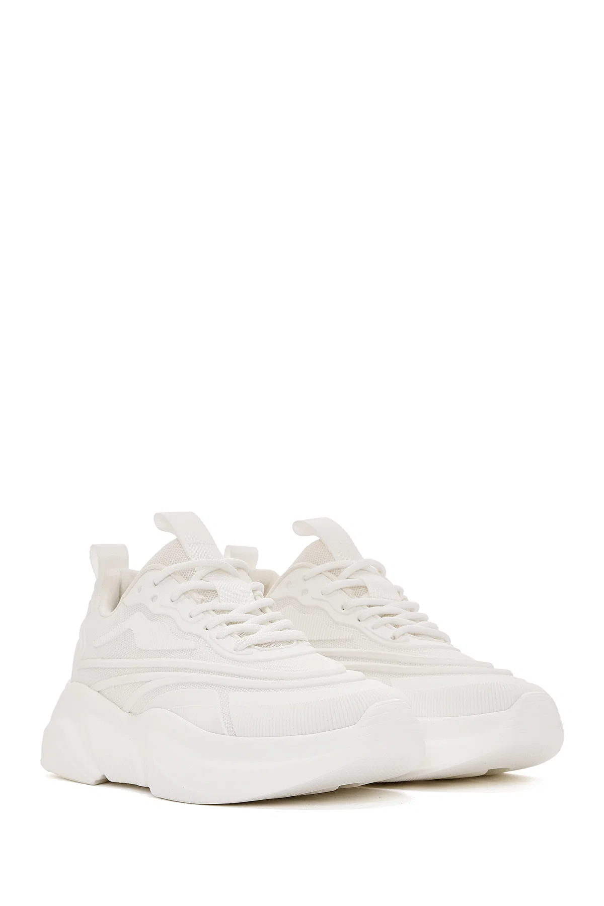Kadın Beyaz Bağcıklı Kalın Tabanlı Sneaker - Image 3