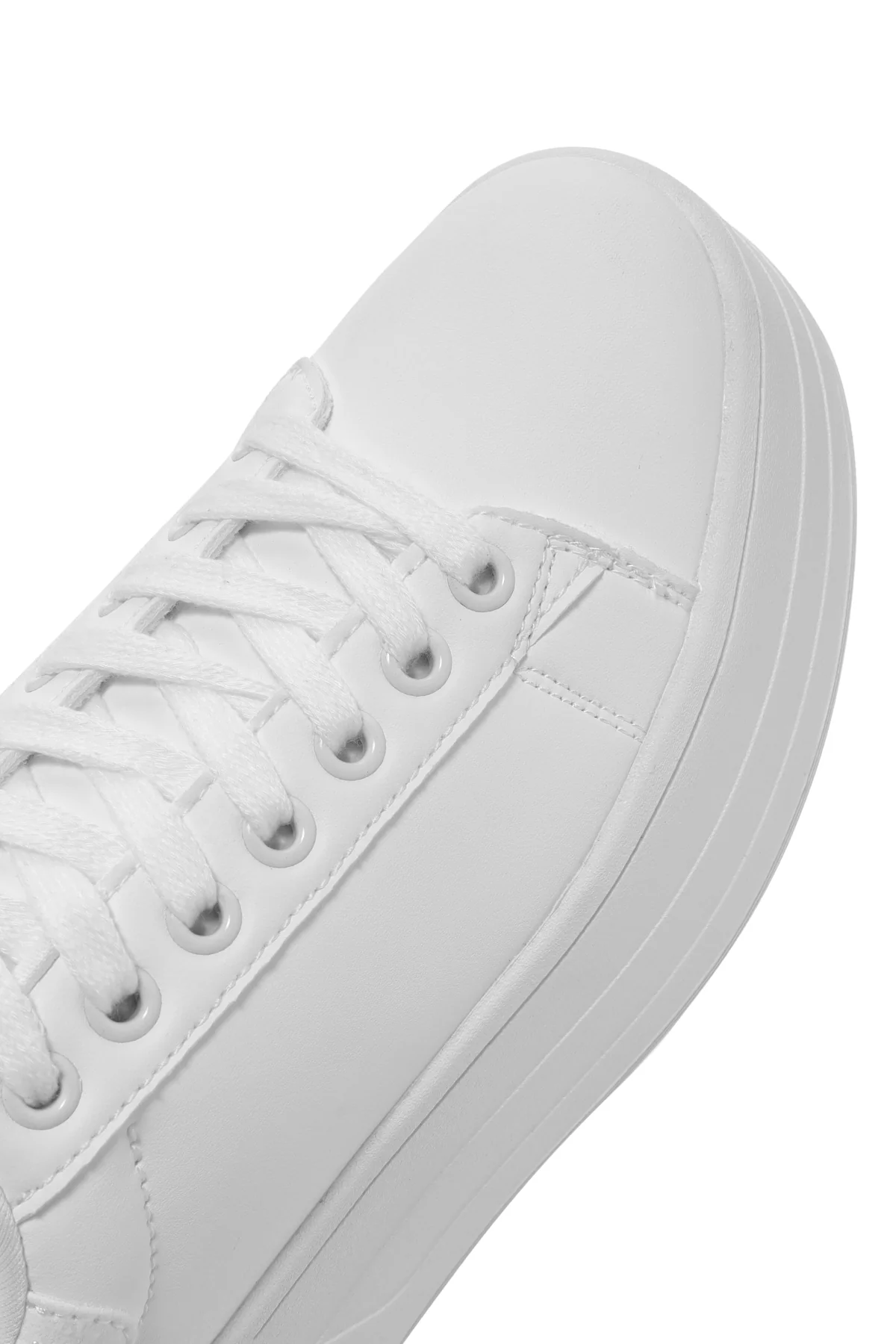 Kadın Beyaz Bağcıklı Kalın Tabanlı Sneaker - Image 10