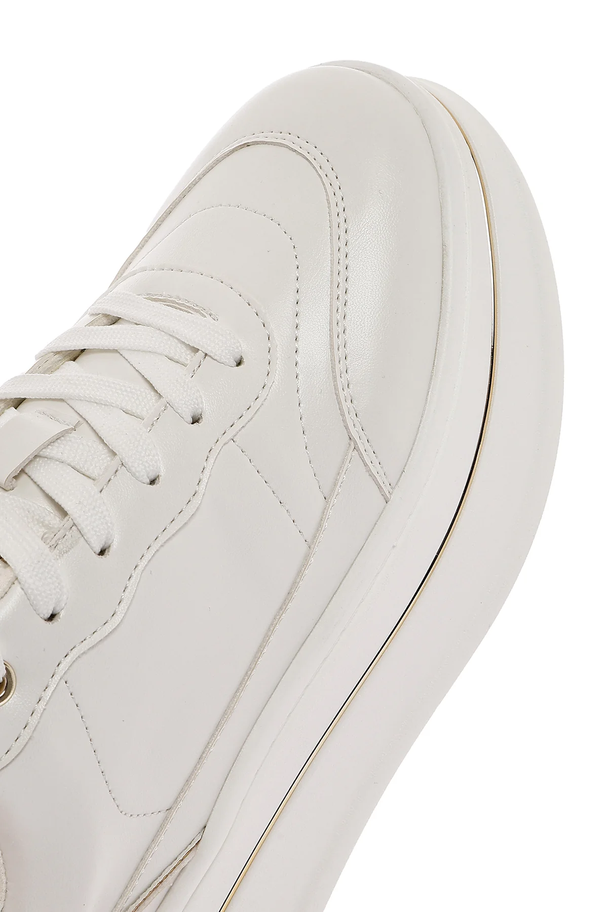 Kadın Beyaz Bağcıklı Kalın Tabanlı Sneaker - Image 10