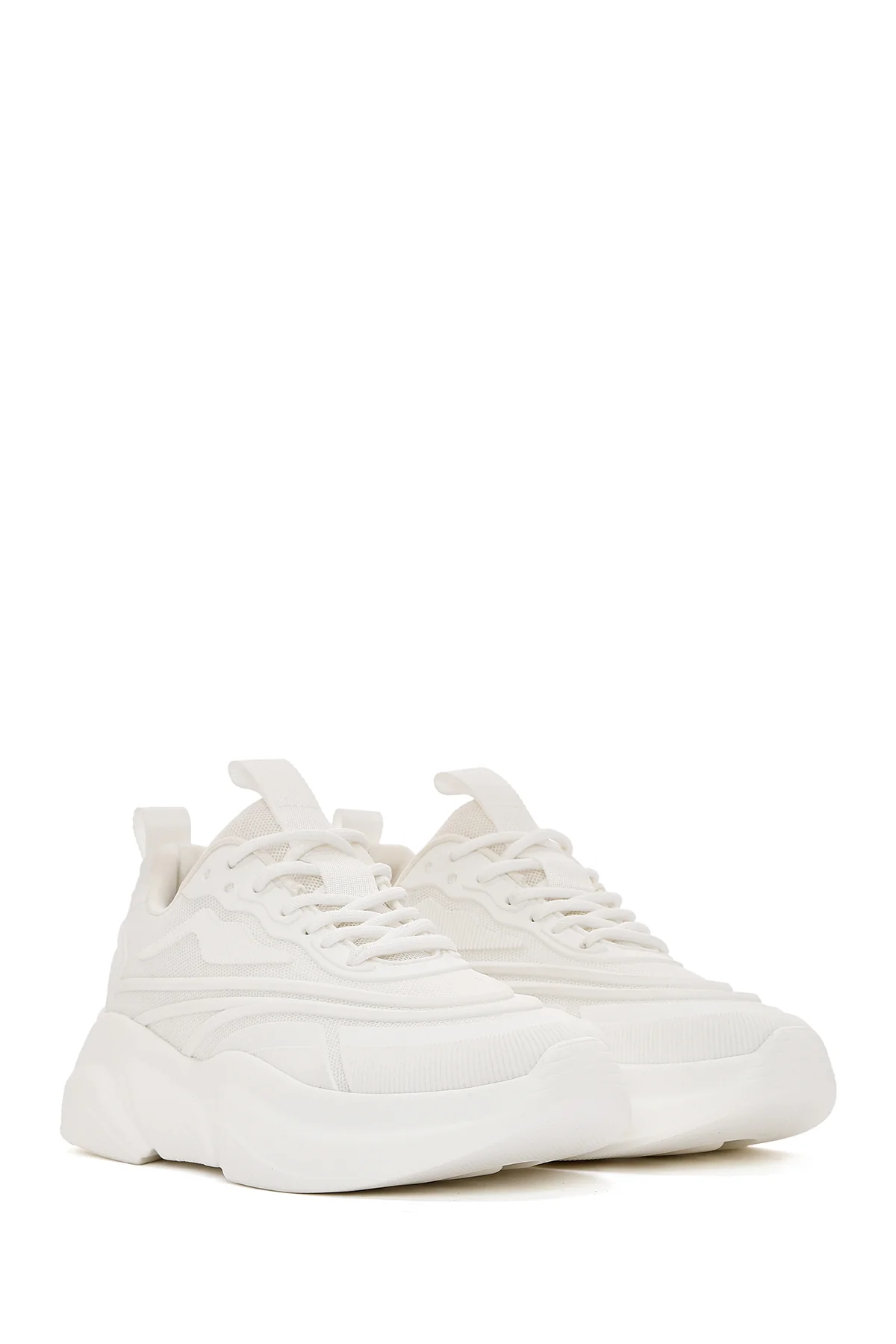 Kadın Beyaz Bağcıklı Kalın Tabanlı Sneaker - Image 2
