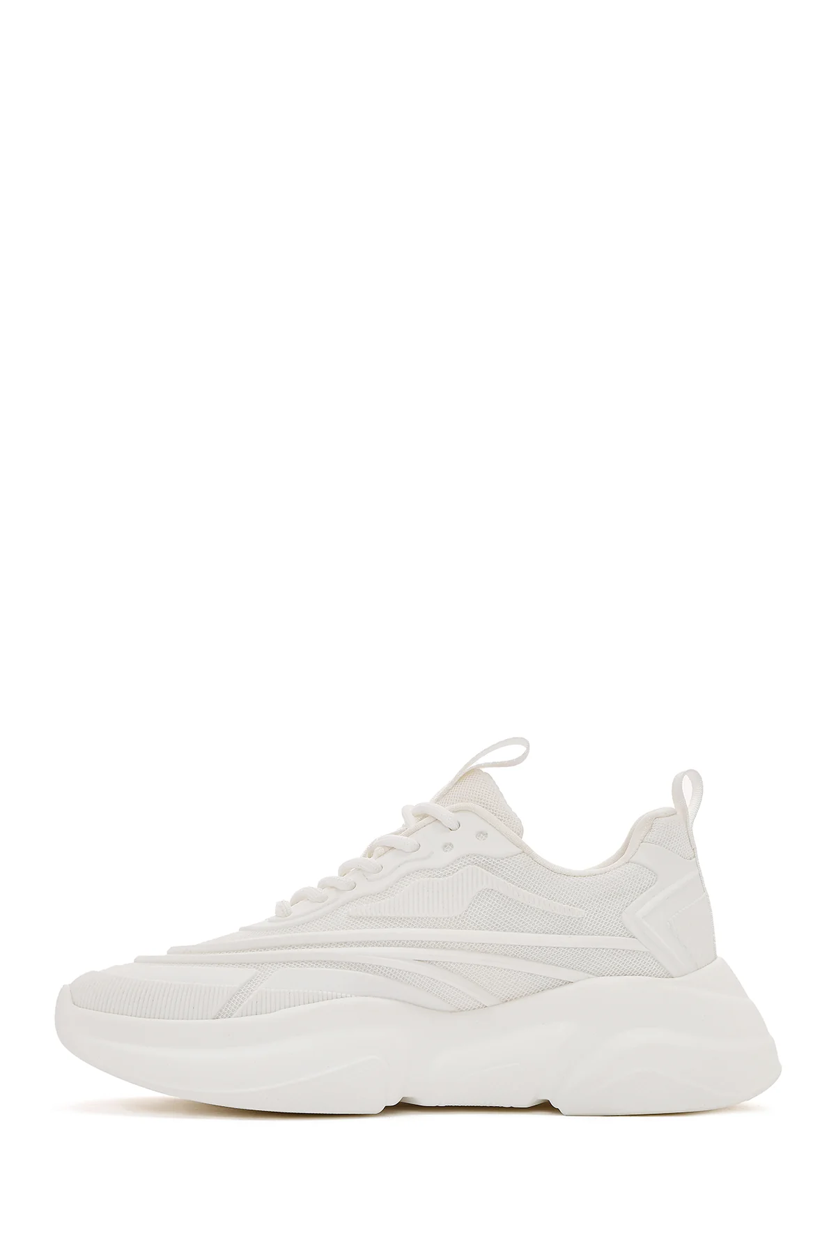 Kadın Beyaz Bağcıklı Kalın Tabanlı Sneaker - Image 3