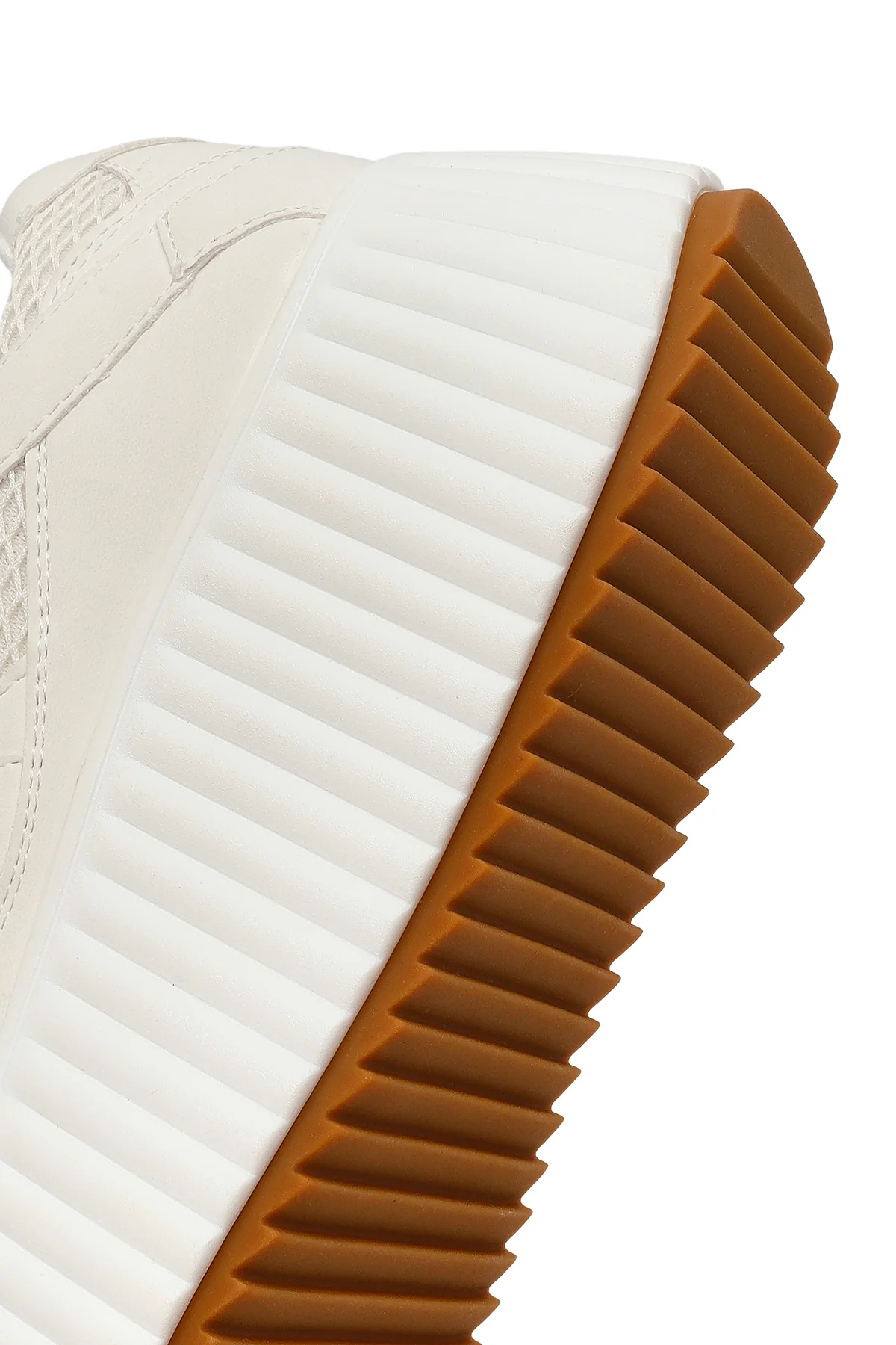 Kadın Beyaz Bağcıklı Kalın Tabanlı Sneaker - Image 8