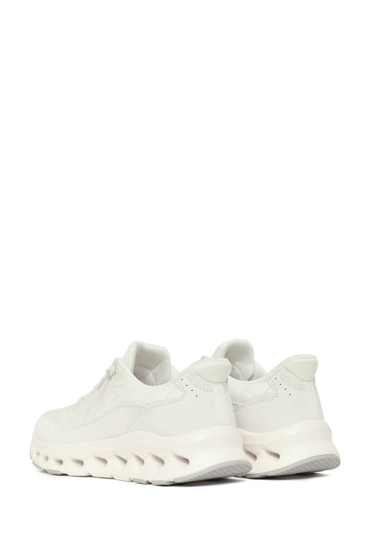 Kadın Beyaz Bağcıklı Kalın Tabanlı Sneaker - Image 6