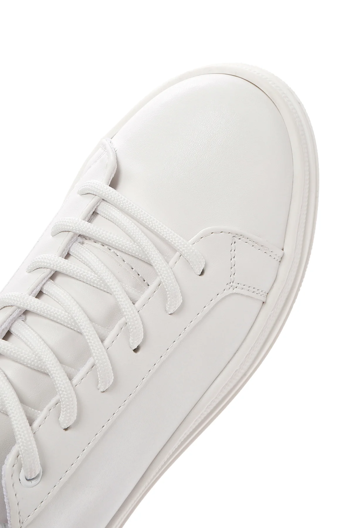 Kadın Beyaz Bağcıklı Kalın Topuklu Sneaker - Image 10