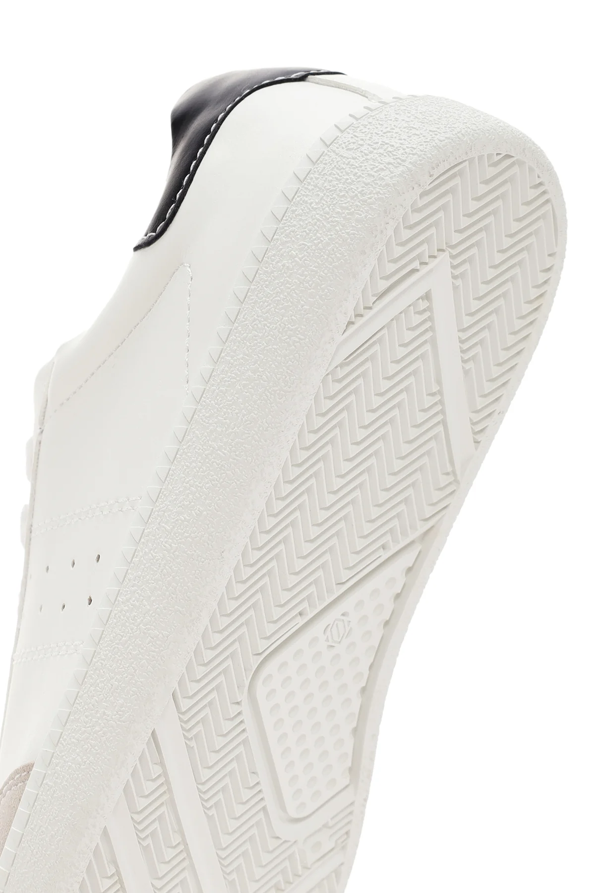 Kadın Beyaz Bağcıklı Sneaker - Image 8