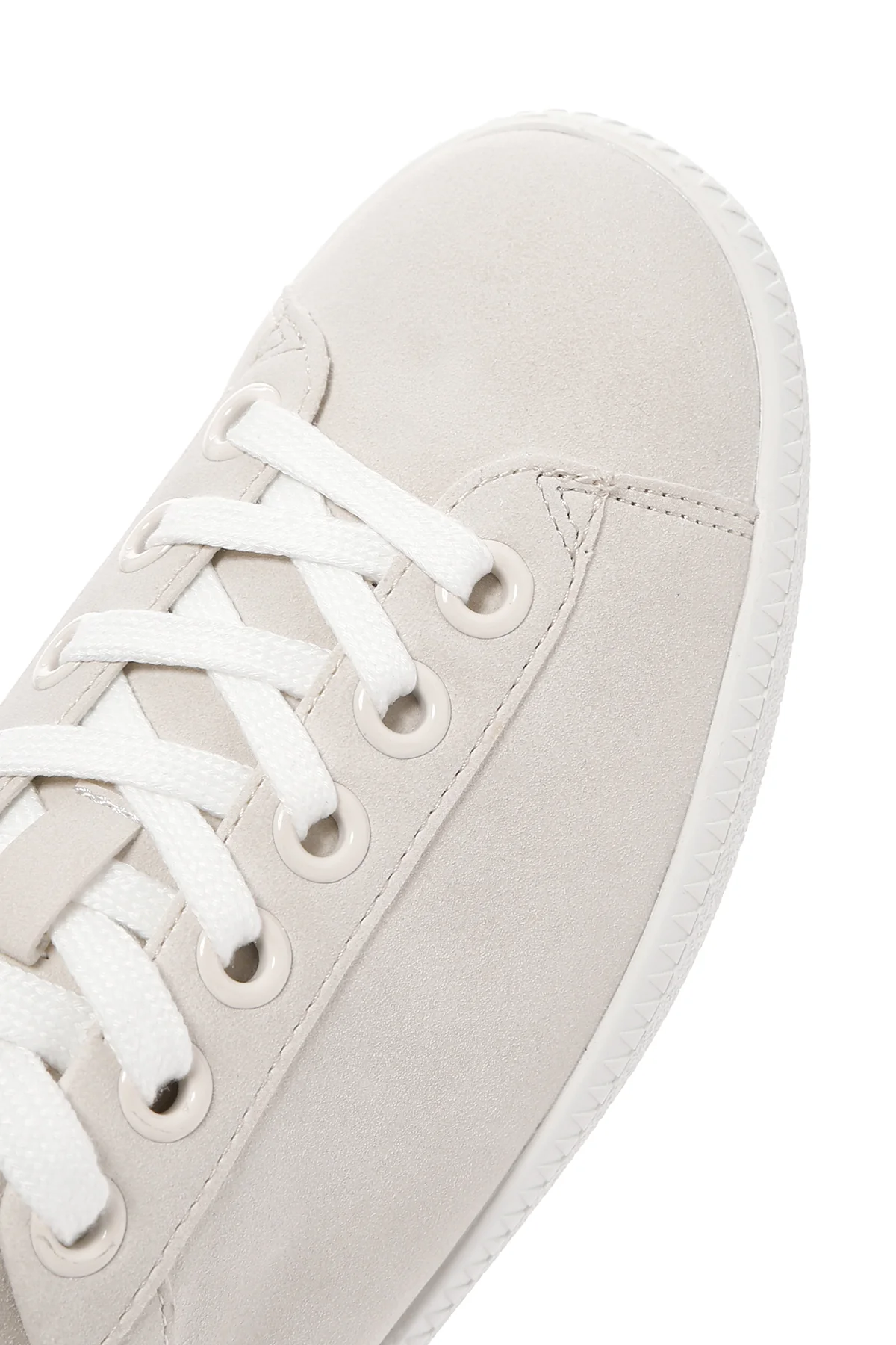 Kadın Beyaz Bağcıklı Sneaker - Image 11