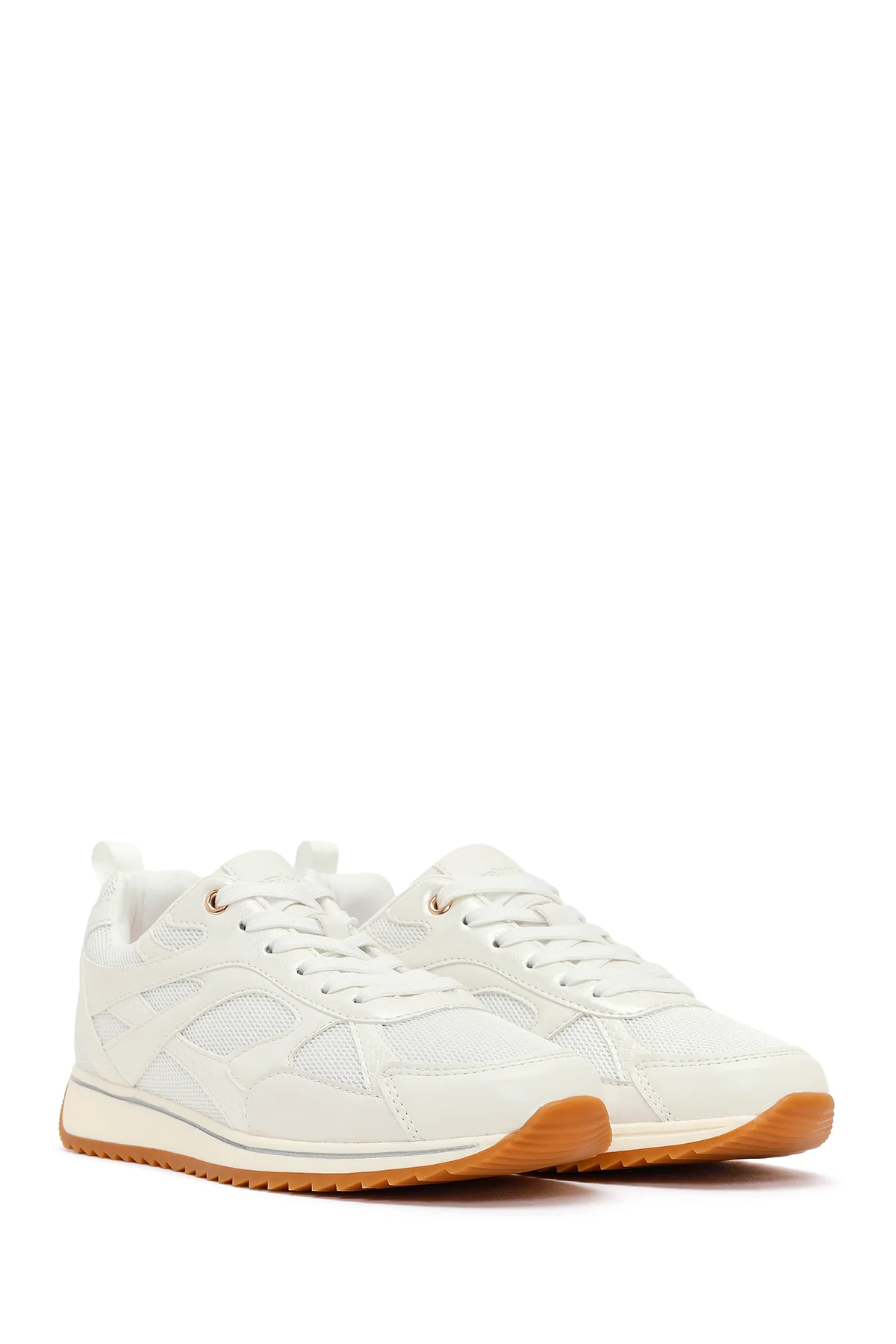 Kadın Beyaz Bağcıklı Sneaker - Image 2