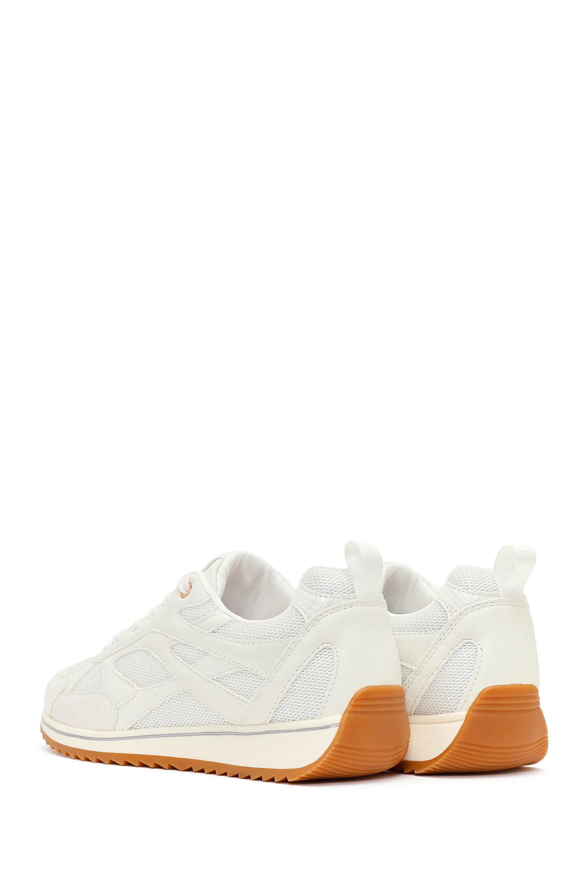 Kadın Beyaz Bağcıklı Sneaker - Image 6