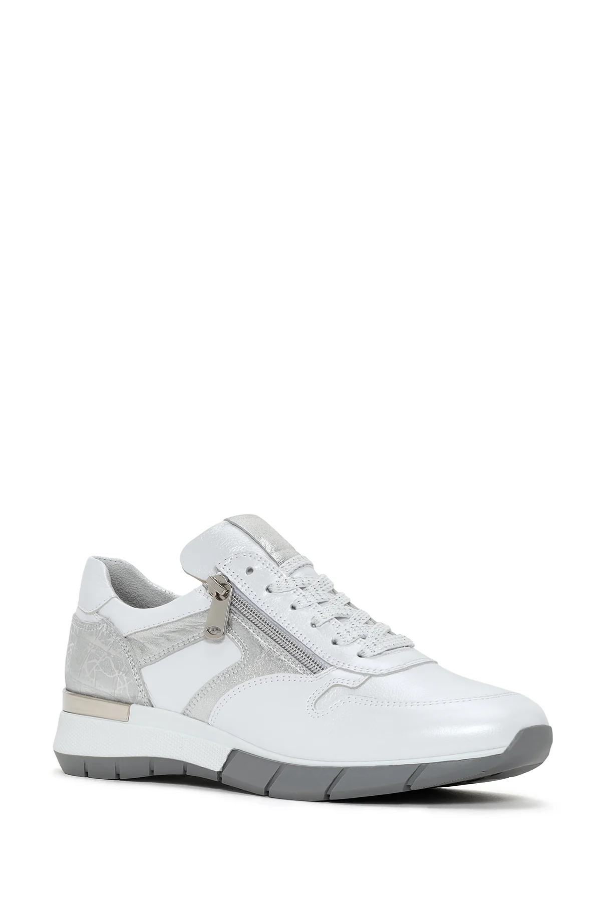 Kadın Beyaz Bağcıklı Yandan Fermuarlı Deri Sneaker - Image 6