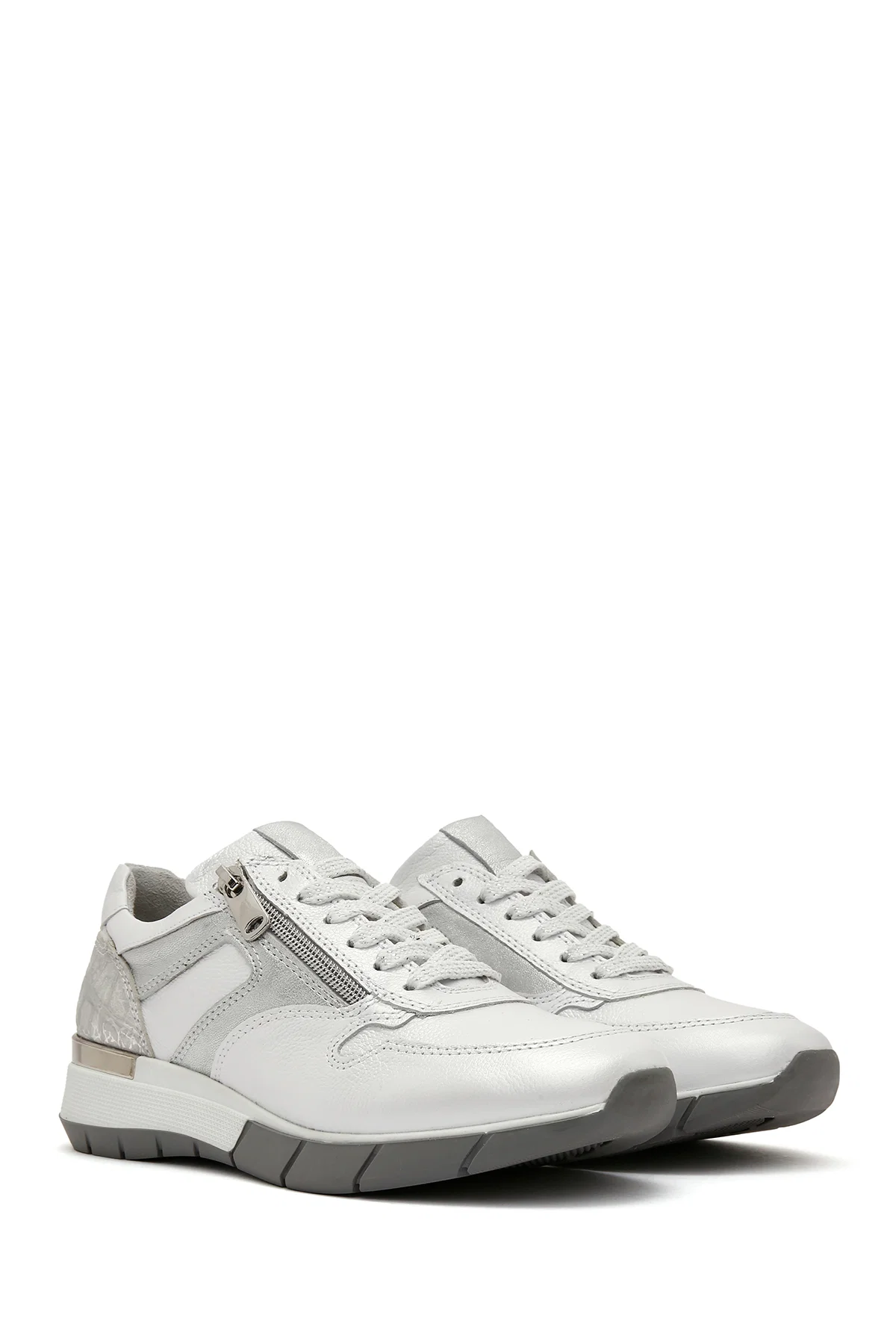 Kadın Beyaz Bağcıklı Yandan Fermuarlı Deri Sneaker - Image 3
