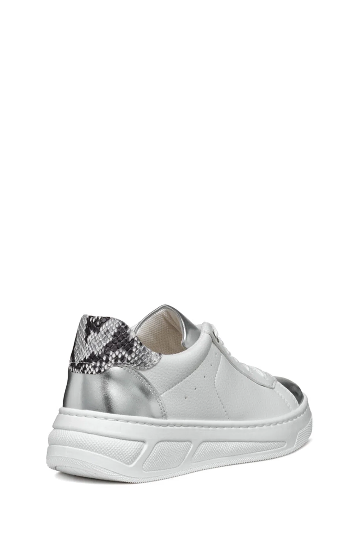 Geox Kadın Beyaz Bağcıklı Deri Sneaker - Image 4