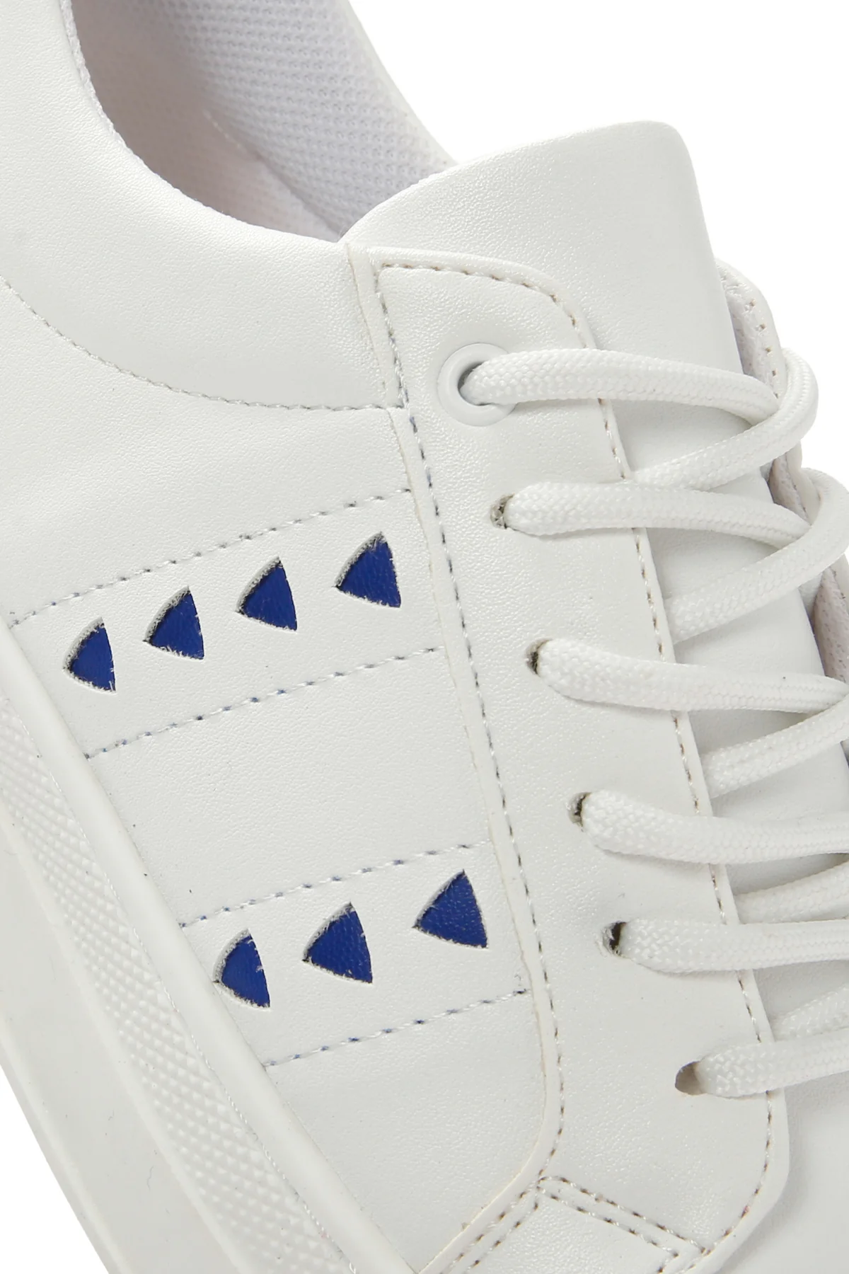 Kadın Beyaz Desenli Sneaker - Image 10