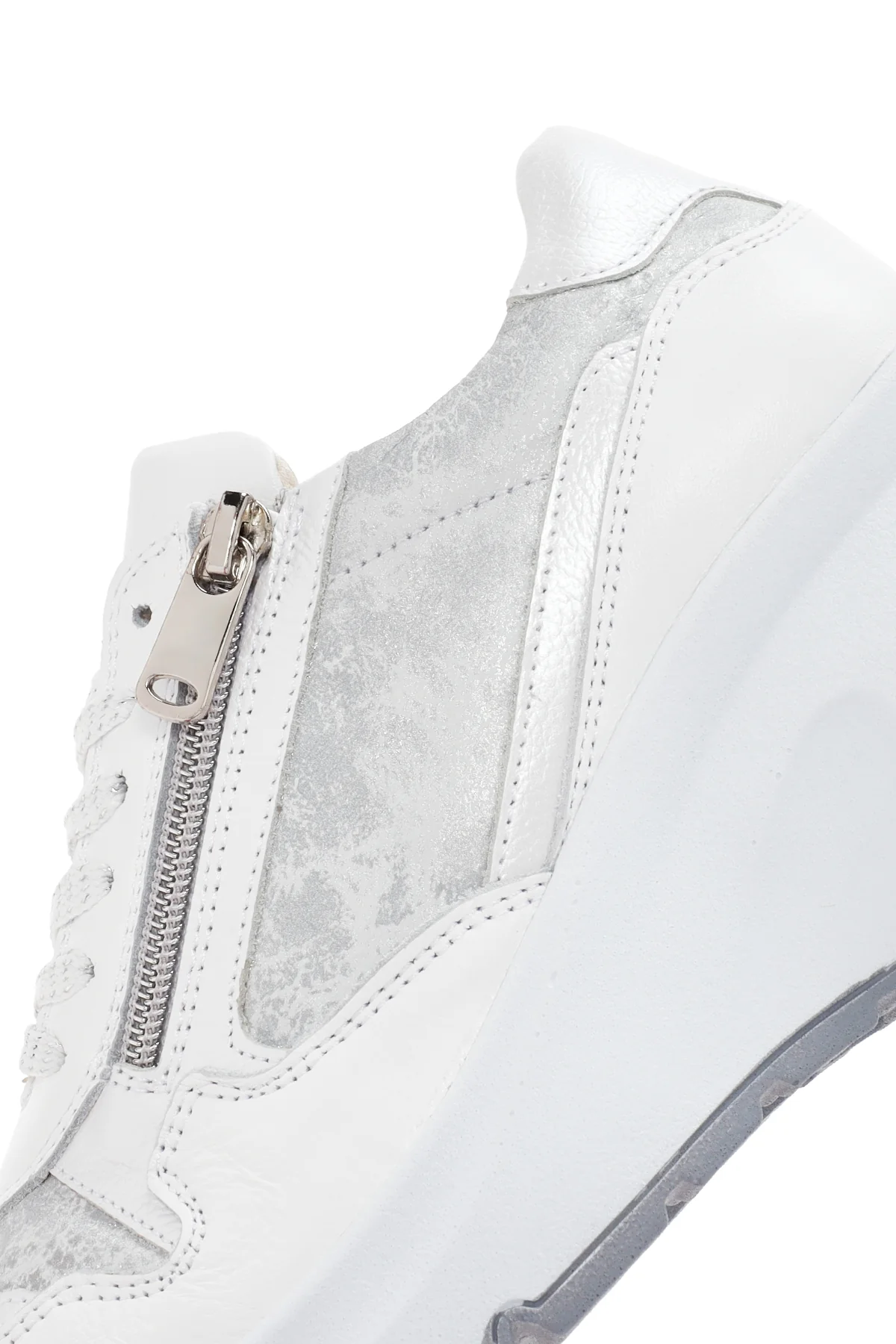Kadın Beyaz Dolgu Topuklu Bağcıklı Deri Sneaker - Image 8