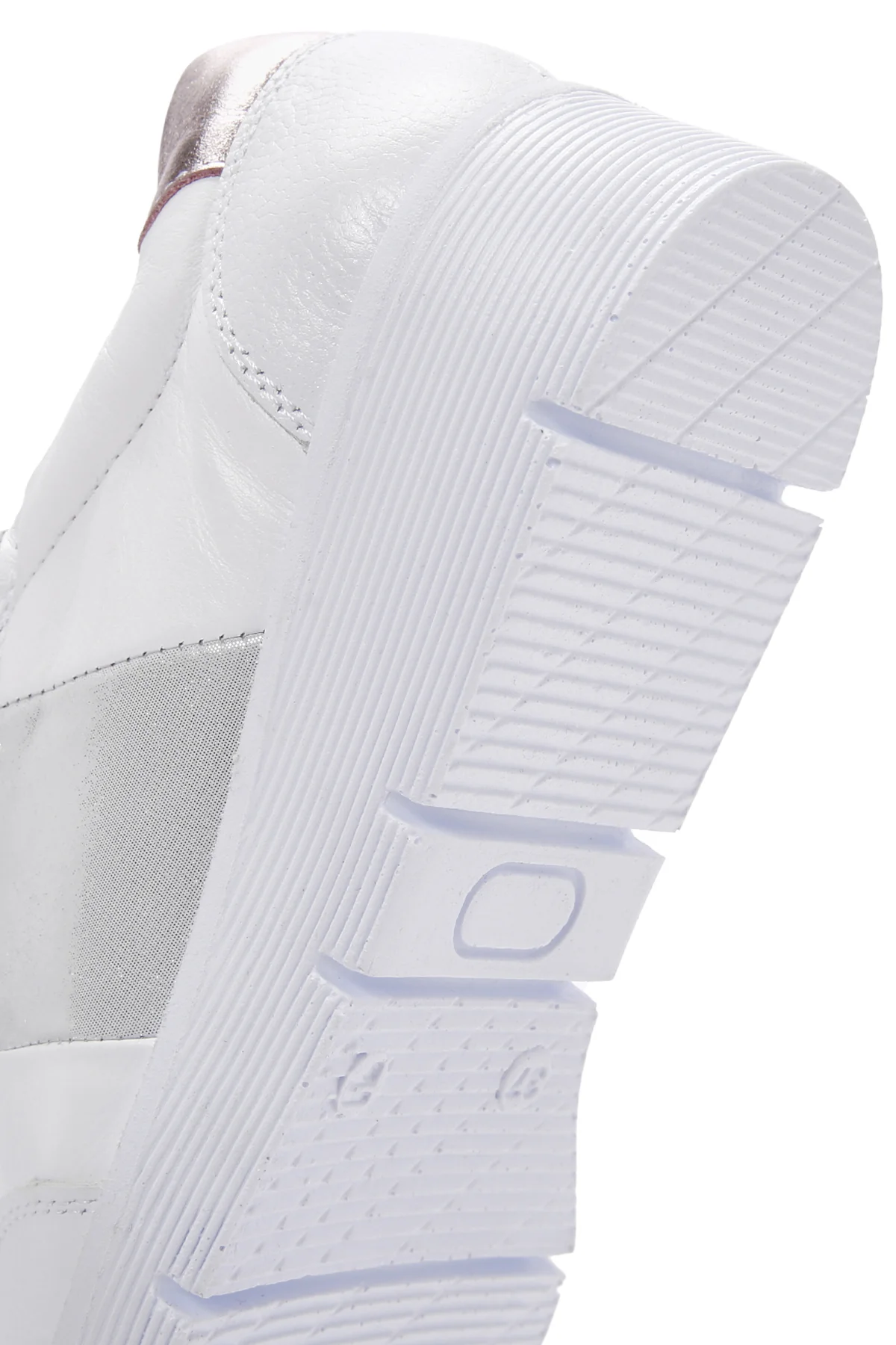Kadın Beyaz Kalın Tabanlı Deri Sneaker - Image 9